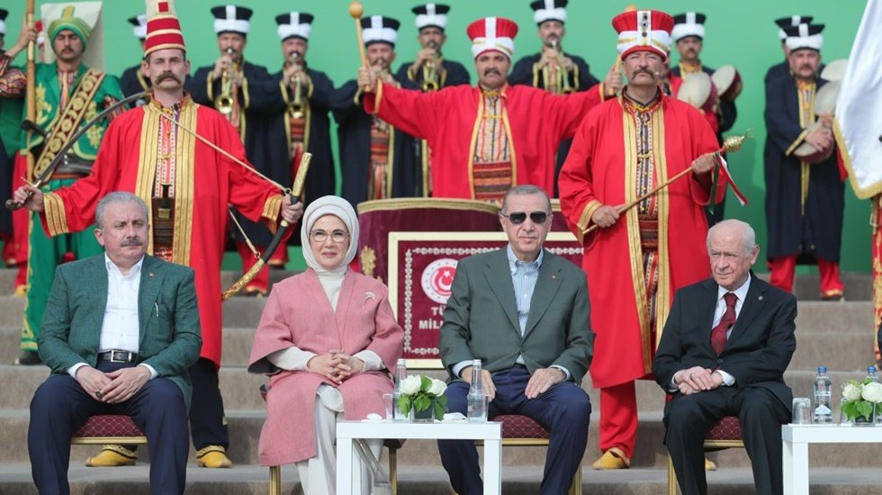 Bah&ccedil;eli: &ldquo;AHL'de yıkım yok, ferah ve sefaya kavuşturacak ihya var"