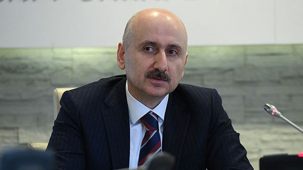 Bakan'ndan Atat&uuml;rk Havalimanı a&ccedil;ıklaması: &ldquo;İstanbul Havalimanı'ndaki u&ccedil;uşları riske ediyordu'