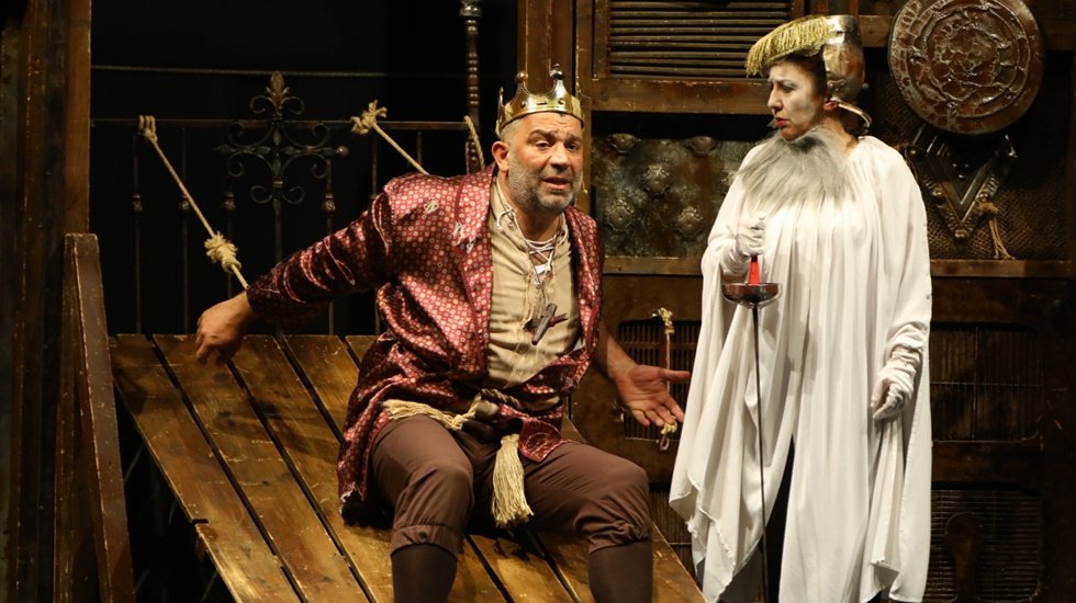 Afife Jale Tiyatro &Ouml;d&uuml;ll&uuml; &ldquo;Bir Baba Hamlet&rdquo; 31 Ekim&rsquo;de SGM&rsquo;de