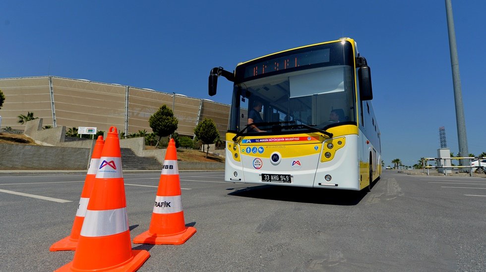 B&uuml;y&uuml;kşehir&rsquo;den Otob&uuml;s Şof&ouml;rlerine &ldquo;İleri S&uuml;r&uuml;ş Teknikleri Eğitimi&rdquo;