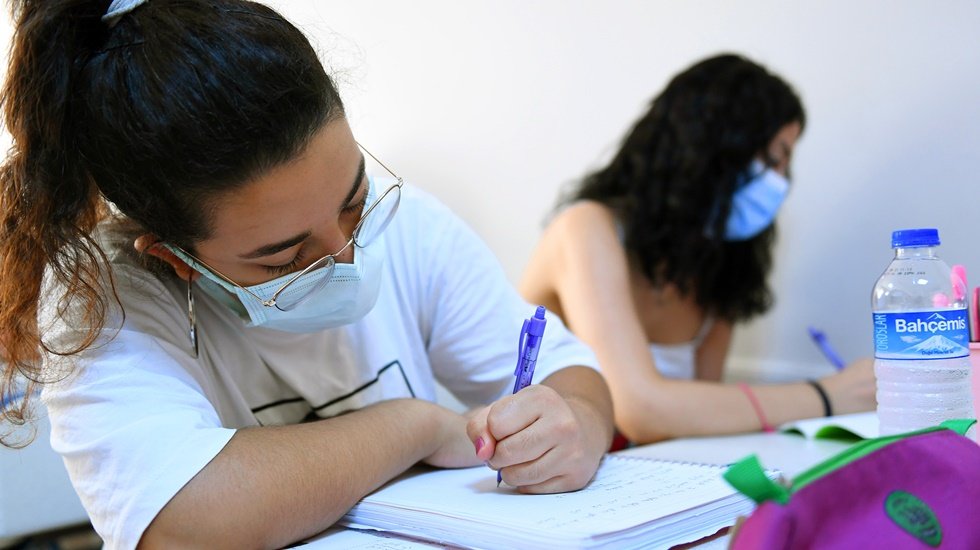 B&uuml;y&uuml;kşehir, &ouml;ğrenim yardım alan &ouml;ğrencilerin hesabına paralarını yatırdı