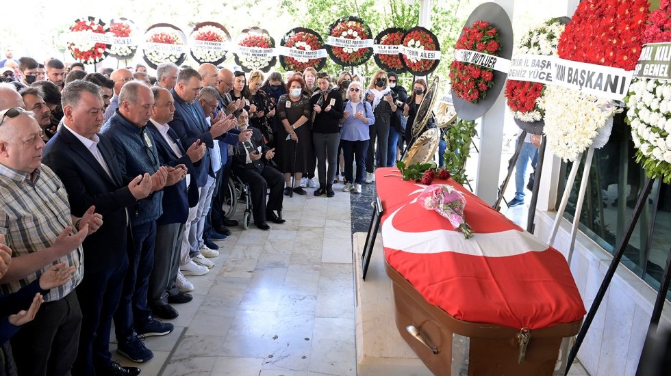 Canan Arıtman, son yolculuğuna uğurlandı