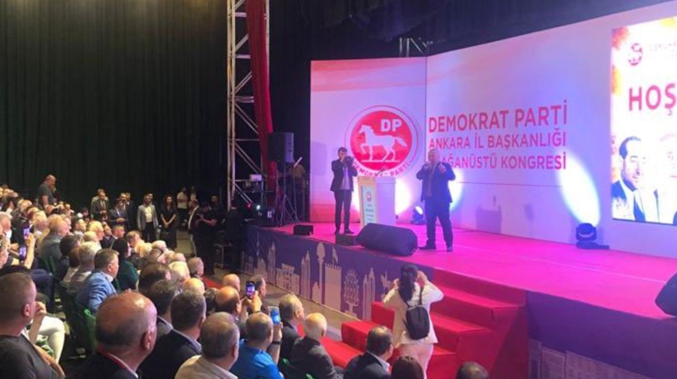 Cemal Enginyurt&rsquo;tan SADAT&rsquo;a Tepki: "Y&uuml;reğin yetiyorsa sandığı getir de teslim etme, g&ouml;relim seni hadi"
