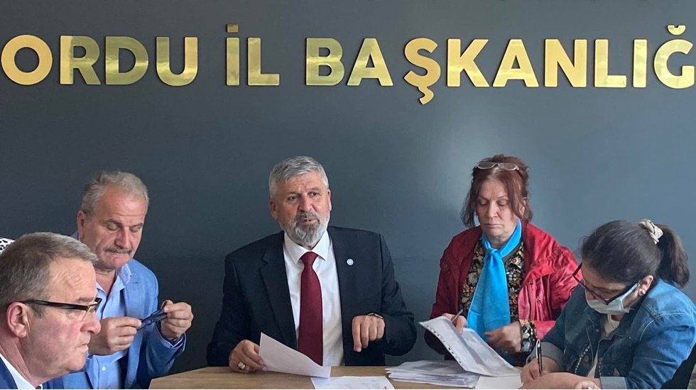 Ekrem Şent&uuml;rk: 10 g&uuml;n ge&ccedil;ti emekliye m&uuml;jde yok!