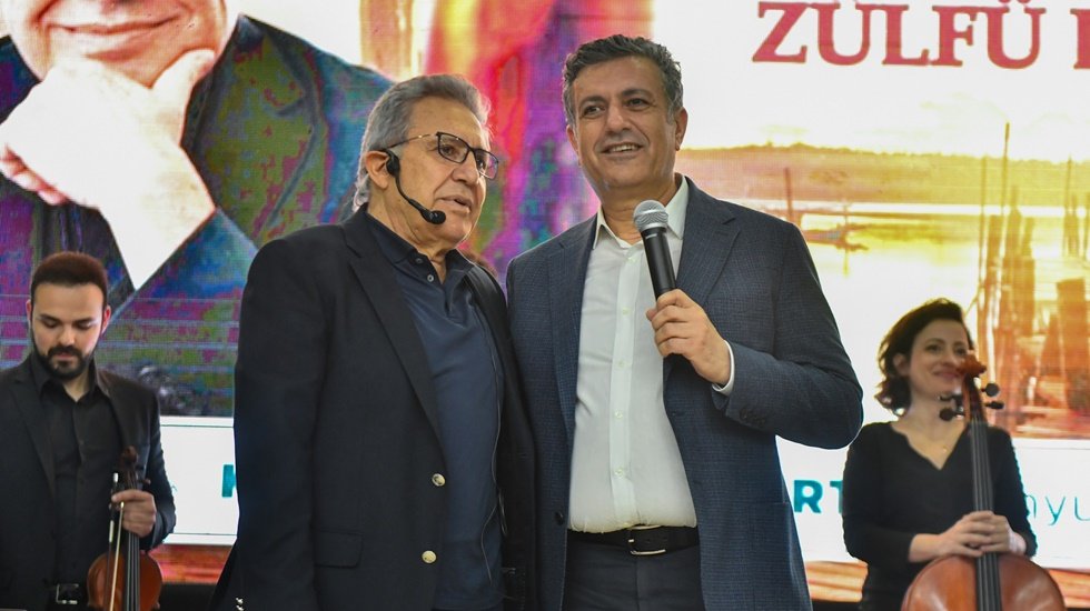 Esenyurt&rsquo;ta Livaneli r&uuml;zg&acirc;rı&hellip;