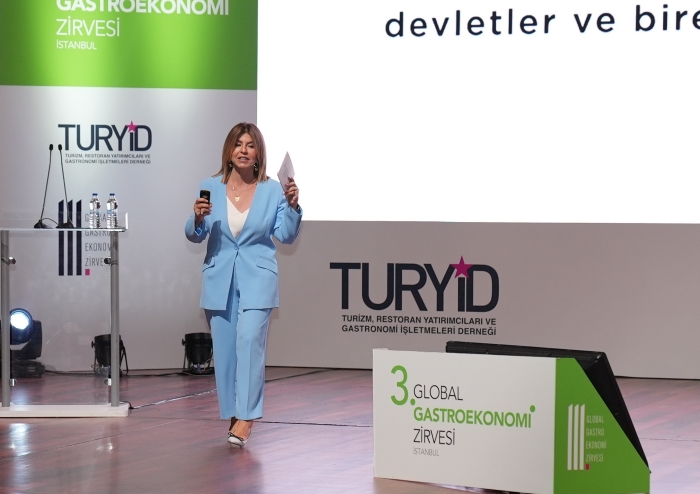 https://yenisoluk.com/uploads/2022/05/gastronomi zirvesi (2)