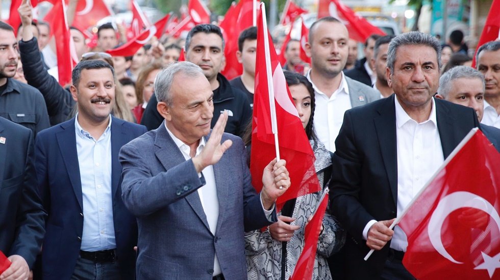 Küçükçekmeceliler 19 Mayıs’a coşkulu etkinliklerle kutlandı