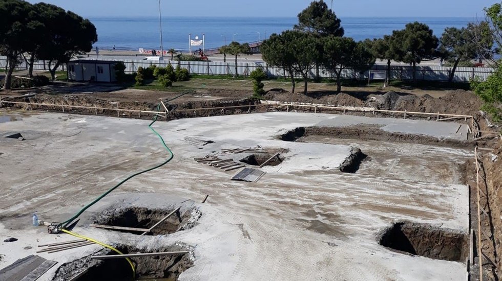 Mahkeme kararına rağmen millet kıraathanesi projesi devam ediyor