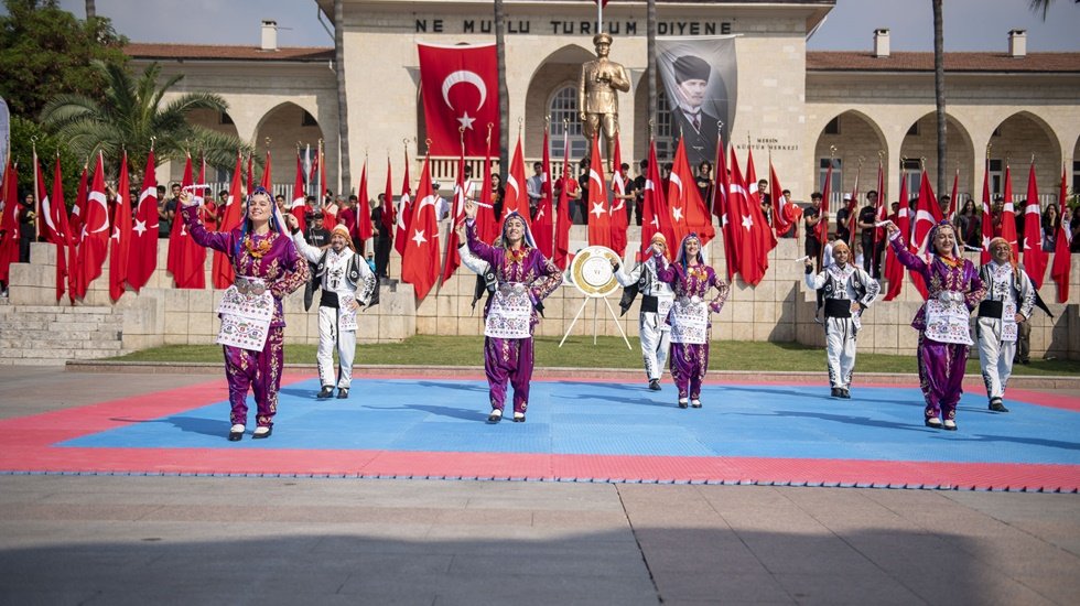 Mersin&rsquo;de 19 Mayıs Coşkusu