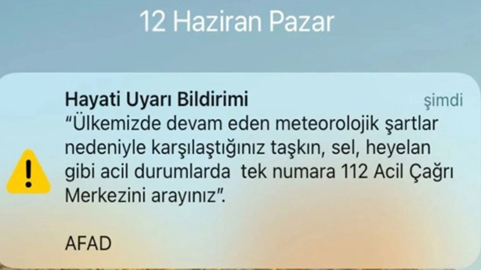 AFAD telefonlara 'son dakika hayati uyarı' bildirimi attı, sosyal medya karıştı...