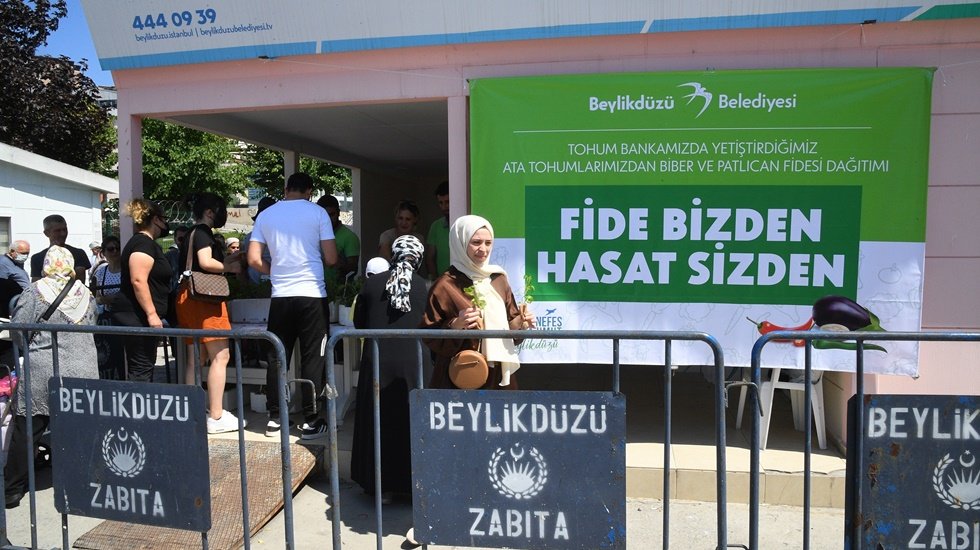 Beylikdüzü’nde balkonlar için “Fide Bizden Hasat Sizden” kampanyası