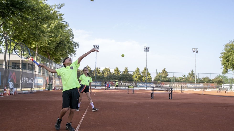Büyükşehir’in tenis takımına yeni şampiyonluklar...