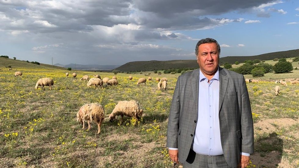 Gürer:  “13.500 liraya kurbanlık varsa, Diyanet İşleri Başkanı açıklasın, vatandaşlarımız oradan alsın"