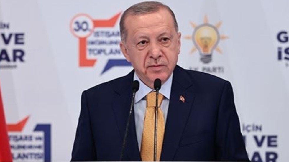AKP'nbin &ouml;ncelikli hedefi olağan&uuml;st&uuml; kongre
