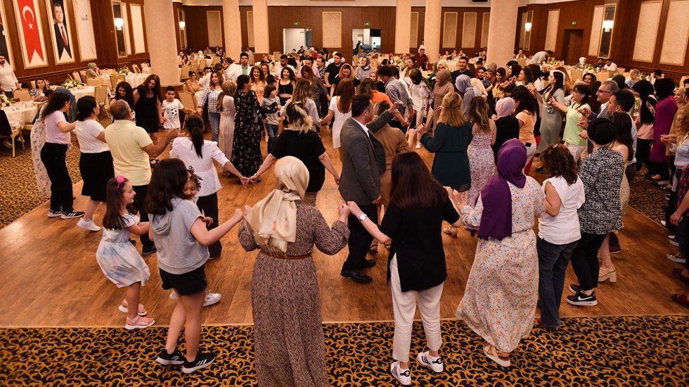 Esenyurt Belediyesi’nden Özel Eğitimcilere moral etkinliği