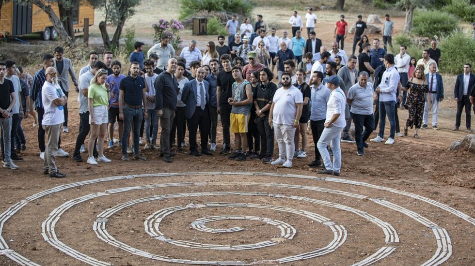 G&uuml;zelbah&ccedil;e Yelki&rsquo;deki Olivelo Yaşayan Parkı ilk misafirlerini ağırladı