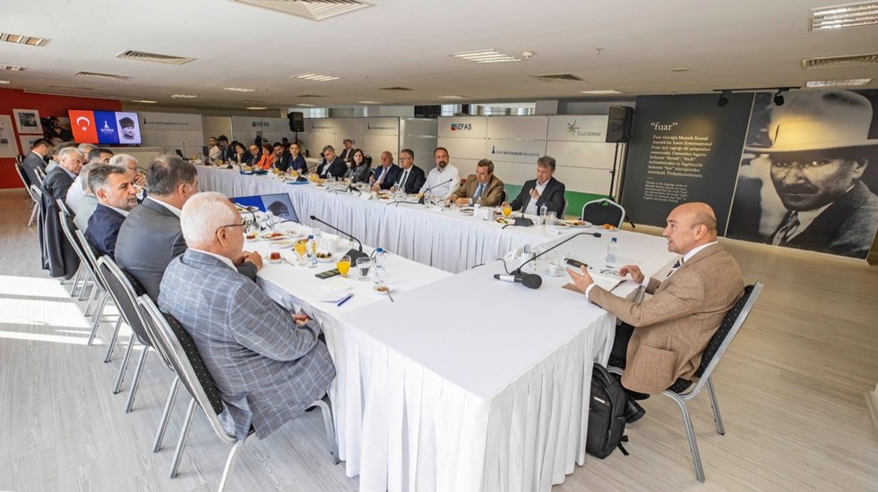 İzmirli Belediye Başkanları &lsquo;Ortak Akıl&rsquo; masasında buluştu