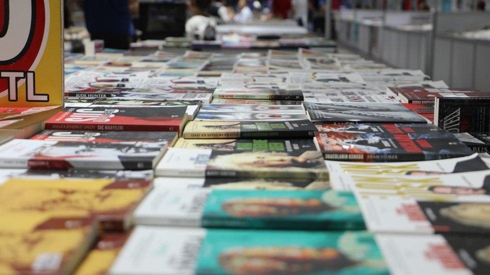 İzmit Kitap G&uuml;nlerinde yerel edebiyat r&uuml;zgarı esiyor&nbsp;