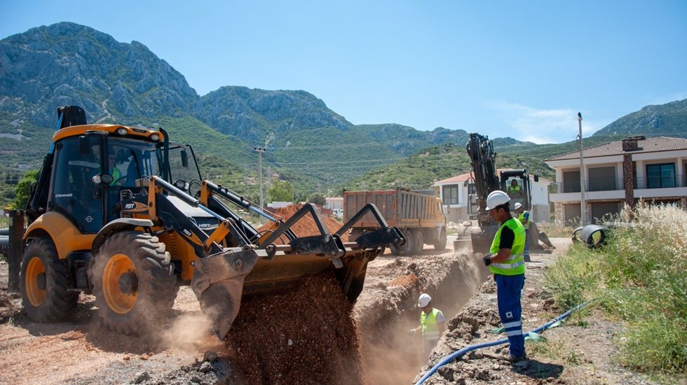 Karaburun&rsquo;da taşkınlara son verecek proje
