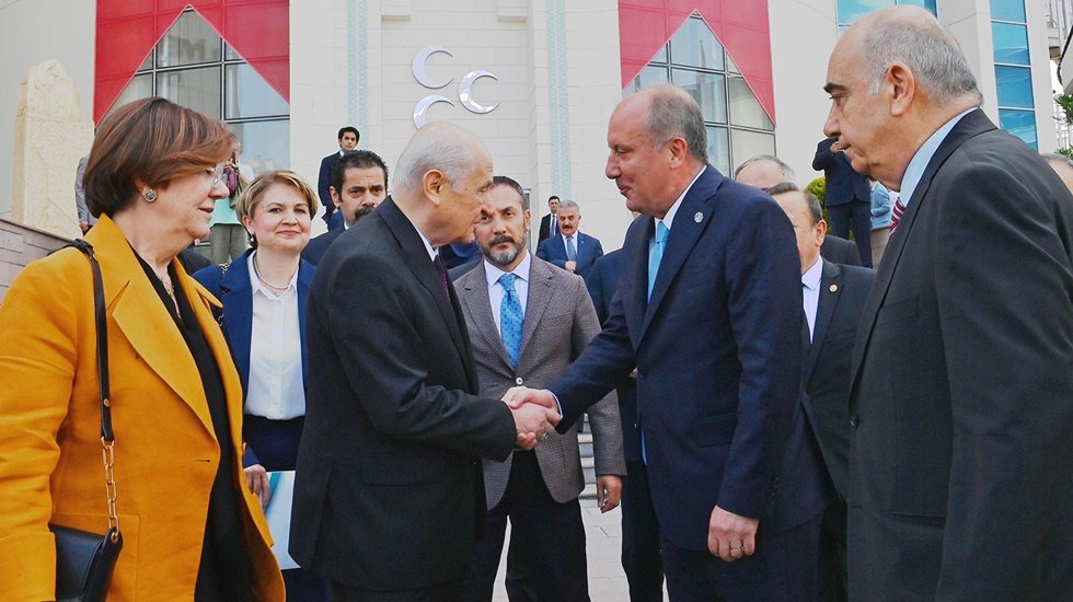 Muharrem İnce, Devlet Bah&ccedil;eli'yi ziyaret etti