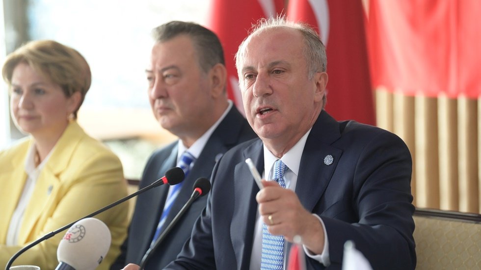 Muharrem İnce, iyice coştu: &ldquo;Bu iktidar da bu muhalefet de gitmeli&rdquo;