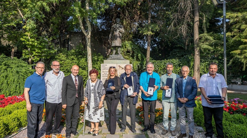 Nazım Hikmet &ouml;l&uuml;m&uuml;n&uuml;n 59. yılında anıldı