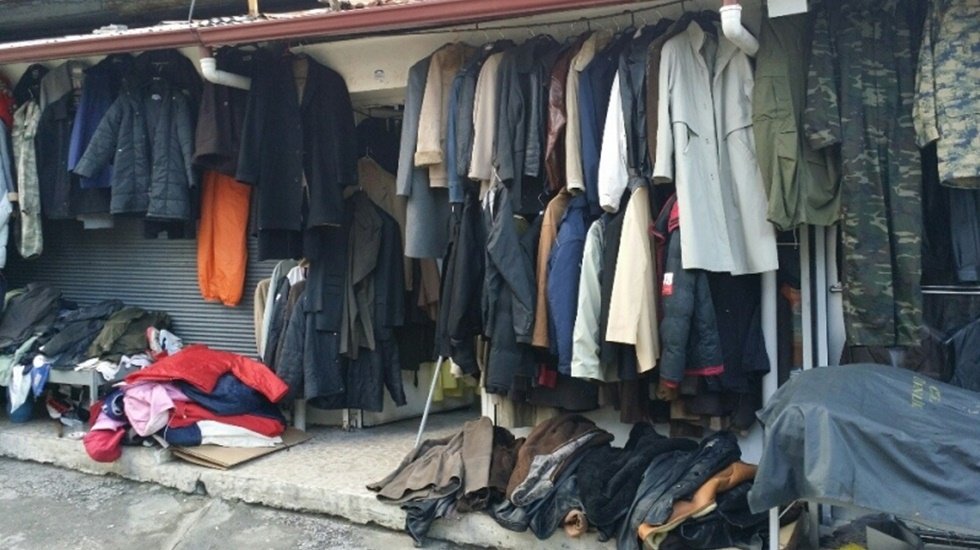 Yurttaş: 'Ekmek bulamıyoruz, ayağımıza giyecek pantolon alamıyoruz'
