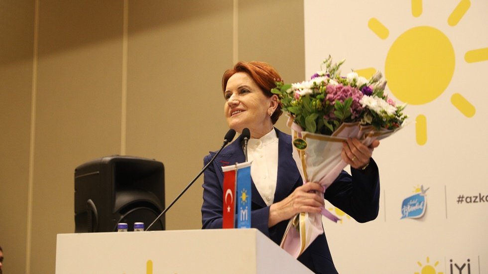 Hastaneden taburcu edilen Akşener'den ilk a&ccedil;ıklama