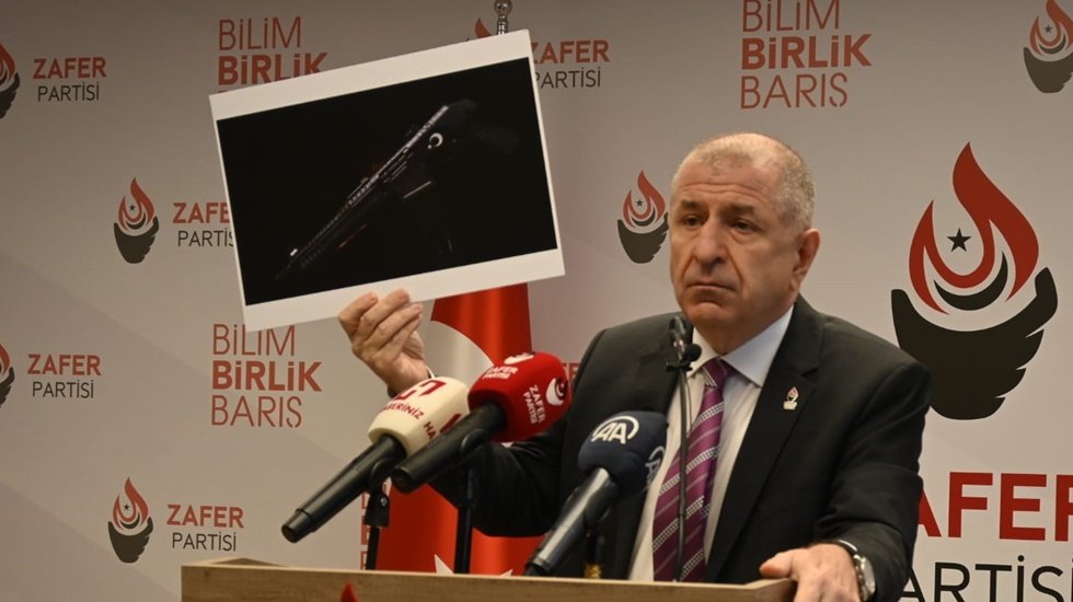 Bu t&uuml;fekler kimlere dağıtıldı? A&ccedil;ıklayın. Yoksa biz a&ccedil;ıklayacağız!