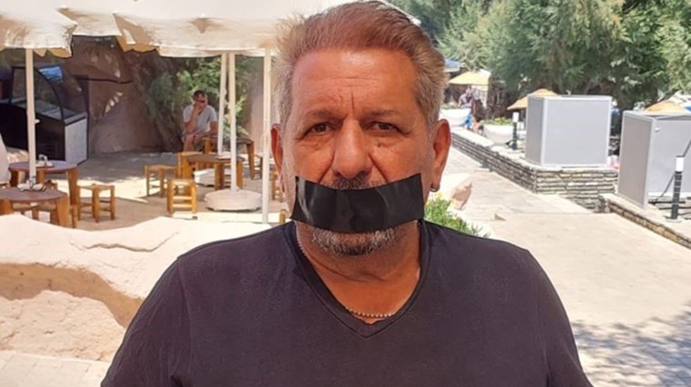 Erman Toroğlu ağzını bantladı!