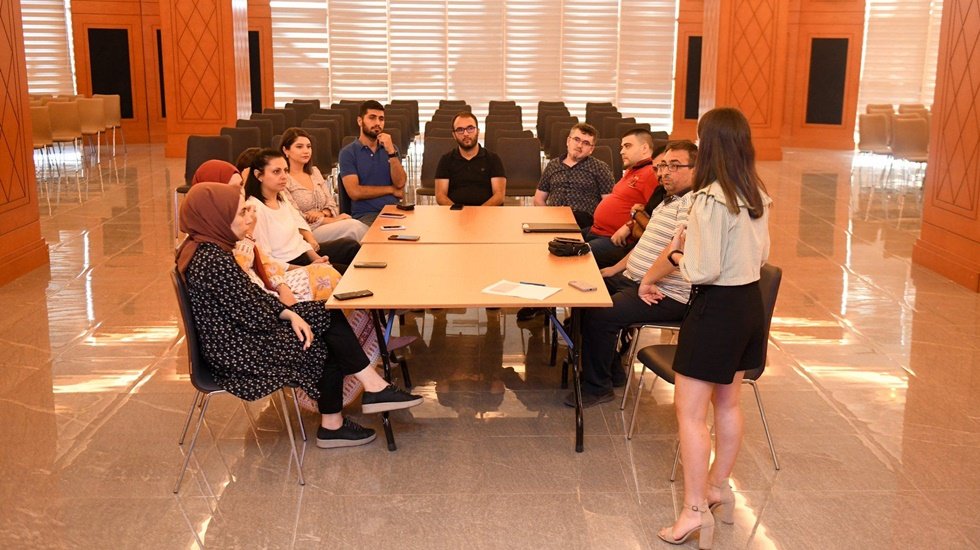 Esenyurt Belediye personeline grup terapisi