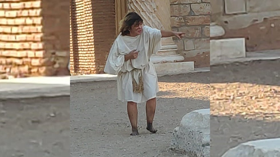 Fo&ccedil;a Belediye Tiyatrosu, ilk tiyatro şenliğine katıldı&hellip;