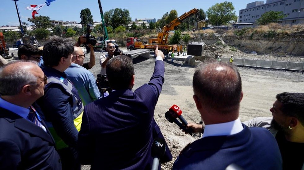 İmamoğlu: Sizin paranızı doğru kullanan yöneticiler olarak, biz sadece görevimizi yapıyoruz.