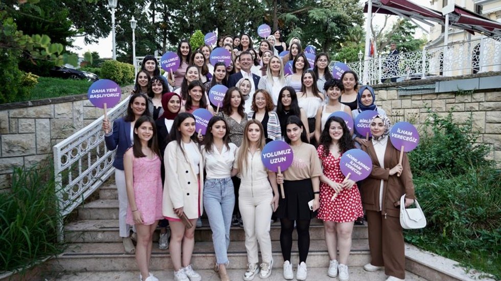 İstanbul Vakfı’nın, ‘Büyük Hayallerini’ projesi ilk mezunlarını verdi