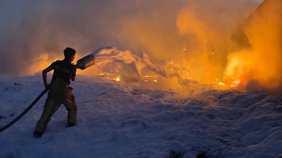 İzmir İtfaiyesi 9 g&uuml;nde binden fazla olaya m&uuml;dahale etti&hellip;