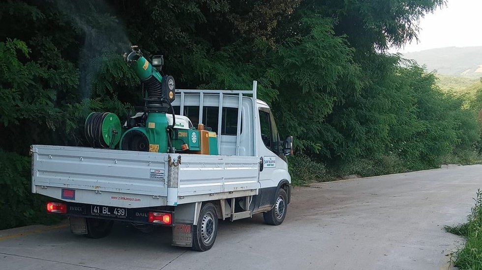 İzmit&rsquo;te ila&ccedil;lama bayramda da devam etti