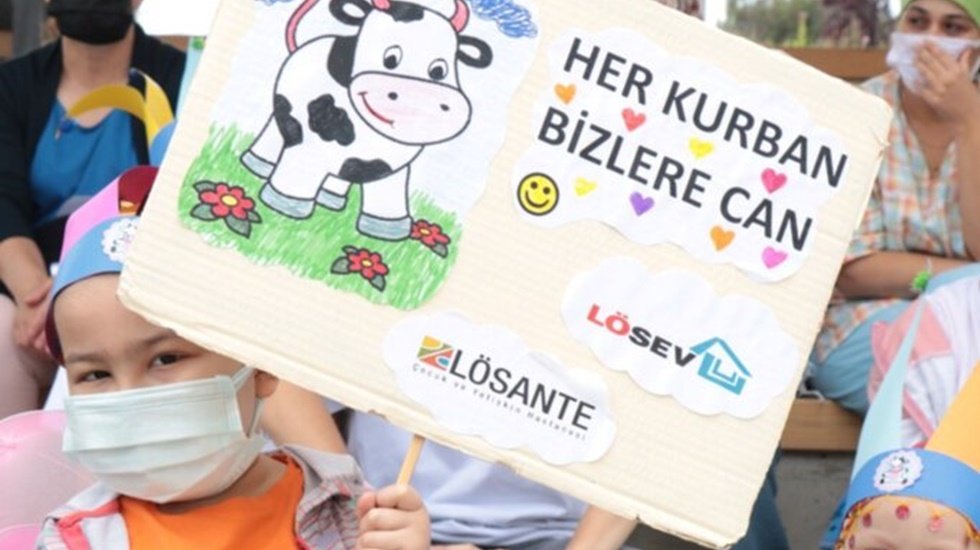 Lösev Kent’te Bayram Sevinci
