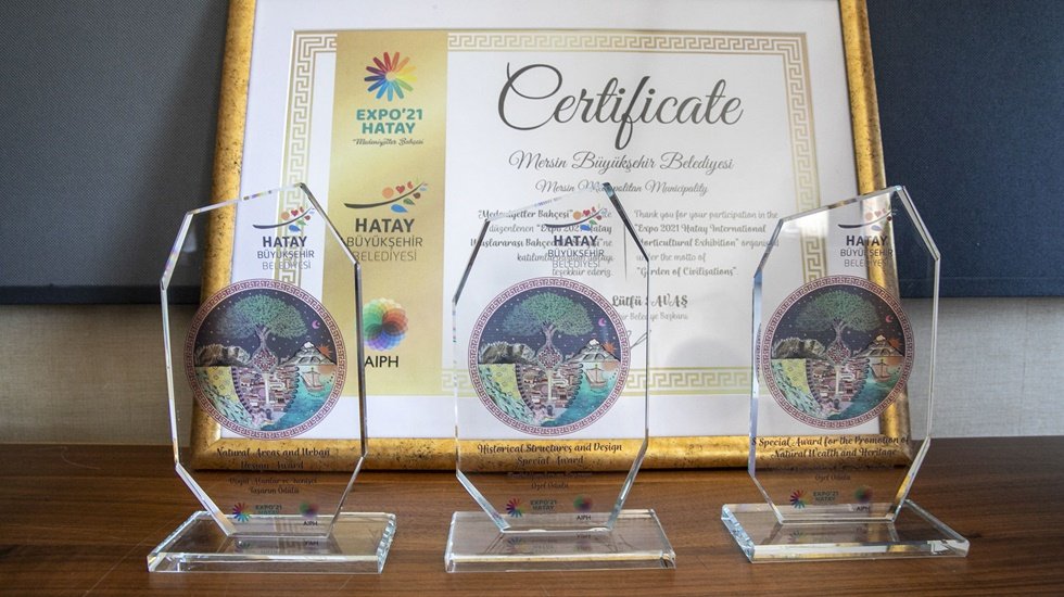 Mersin Bah&ccedil;esi 3 farklı alanda &ouml;d&uuml;le layık g&ouml;r&uuml;ld&uuml;