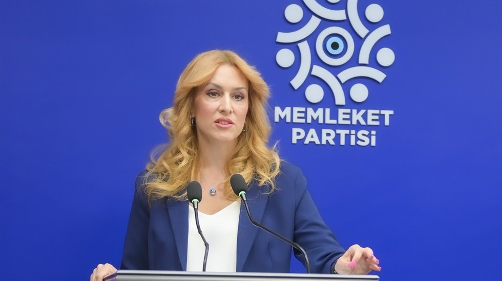 Yangın bile Cumhurbaşkanı talimatıyla s&ouml;nd&uuml;r&uuml;l&uuml;yorsa vay halimize&hellip;