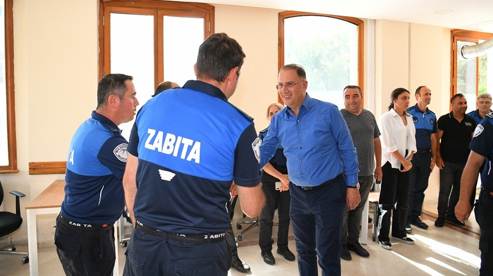 Murat Çalık: Bayramda da ihtiyaç sahibi tüm komşularımızın yanında olacağız