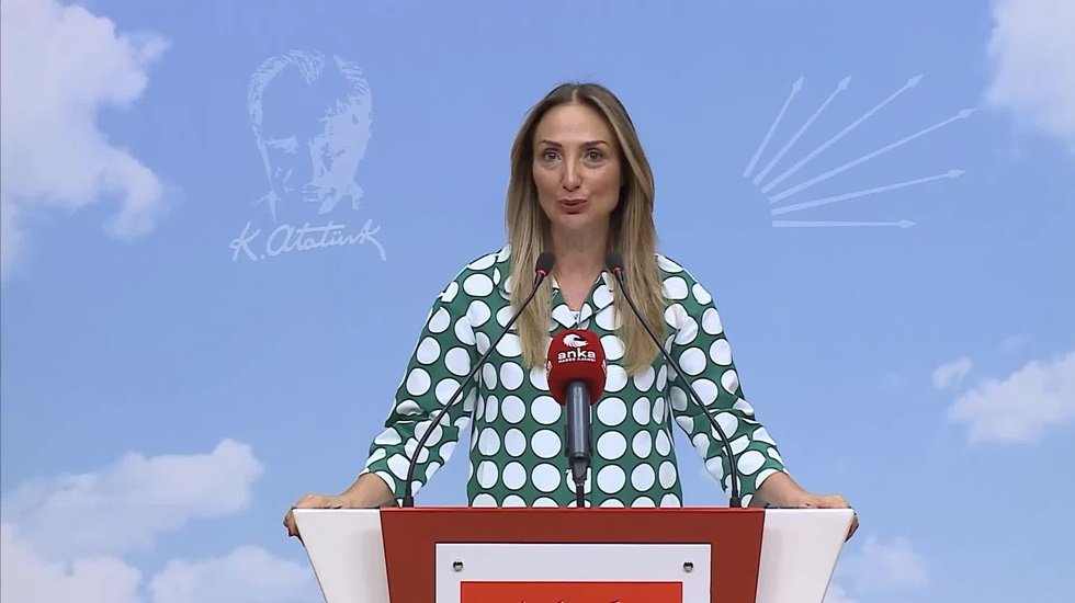 Aylin Nazlıaka: Nafaka hakkı elde eden kadınların yarısını bile alamadığı bir ortam&hellip;