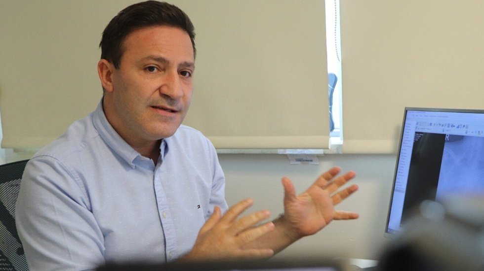 Prof.Dr. Şevket &Ouml;zkaya: Yeni omicron varyantı akrabalarına g&ouml;re &ccedil;ok hızlı bulaşıyor!