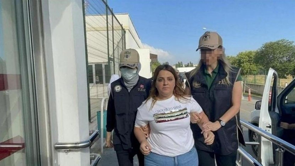 Seyhan Belediyesi Başkan Yardımcısı g&ouml;revden uzaklaştırıldı