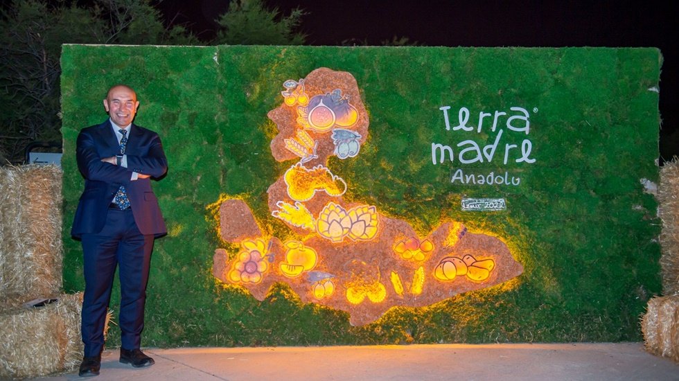 Soyer: &ldquo;İstedik ki, Terra Madre Anadolu herkes i&ccedil;in bir meydan olsun.