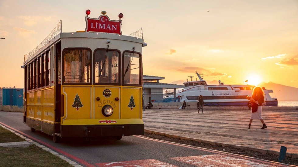 9 Eyl&uuml;l kutlamaları dolaysıyla Nostaljik tramvayın g&uuml;zergahı ge&ccedil;ici olarak değiştirildi