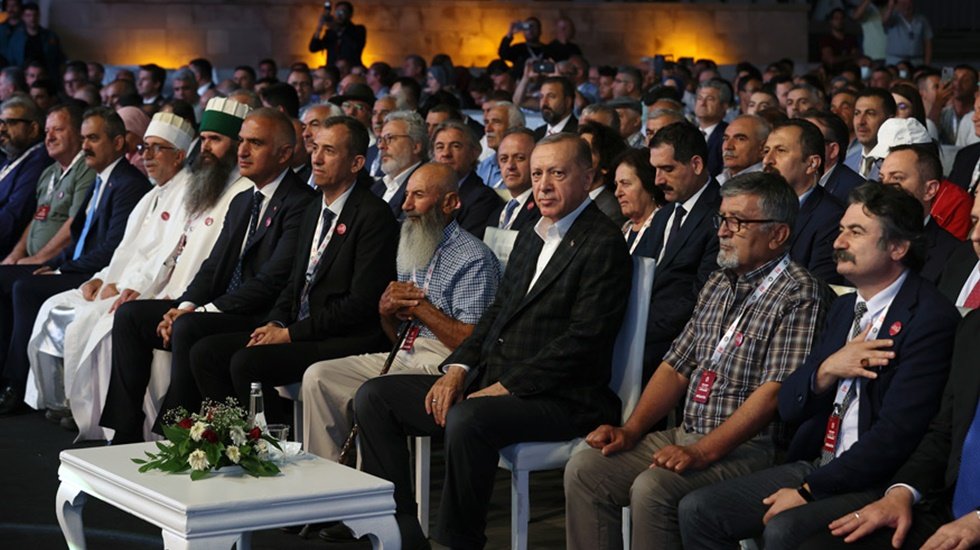 AKP'nin 4 adımlı 'Cemevi' projesi: Maaş bağlanıyor, 'hukuki stat&uuml;' geliyor