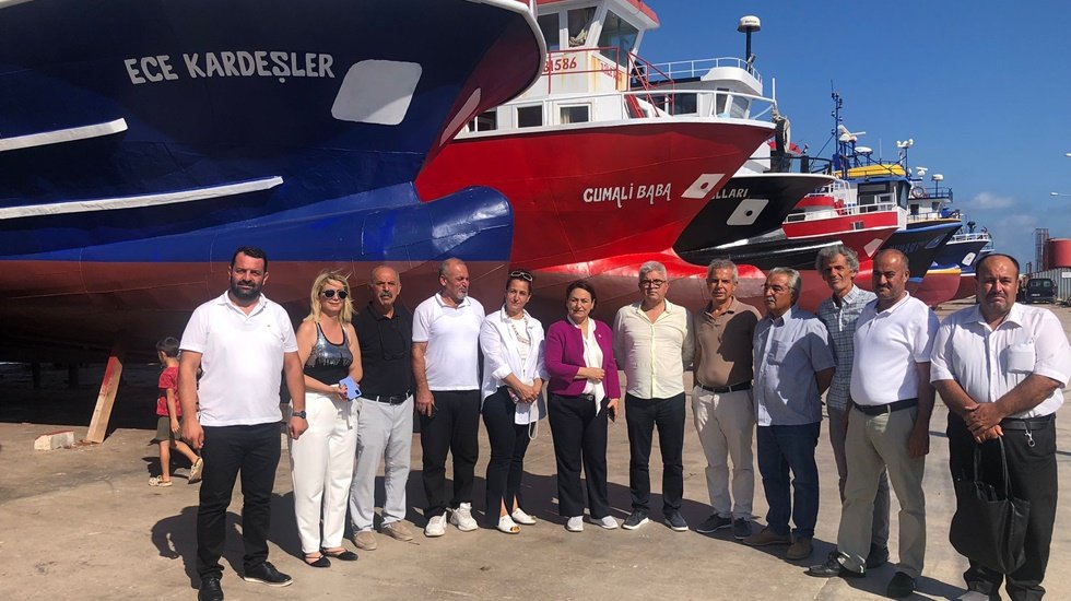 Balık&ccedil;ılar, sezon &ouml;ncesi tedirgin! &ldquo;Limana inemeyiz, kontak kapatırız&rdquo;