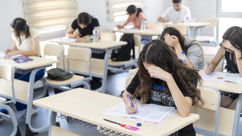 B&uuml;y&uuml;kşehir Belediyesi&rsquo;nin &ouml;ğrencilere rehberlik alanında hizmet devam edecek
