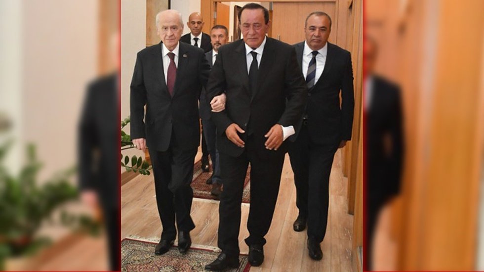 &Ccedil;akıcı ve Bah&ccedil;eli'nin dikkat &ccedil;eken g&ouml;r&uuml;şmesinin ardından MHP ve AKP yeniden af hazırlığında