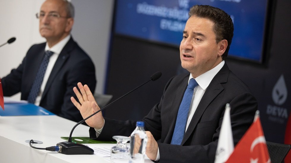DEVA Partisi: &lsquo;D&uuml;zensiz g&ouml;&ccedil;menleri sınır dışı edeceğiz&rsquo;